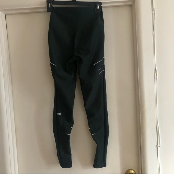 ❤️Alo Yoga Reflective High Waist Sequence Leggings Striped Dark Green Forest S - Picture 2 of 5